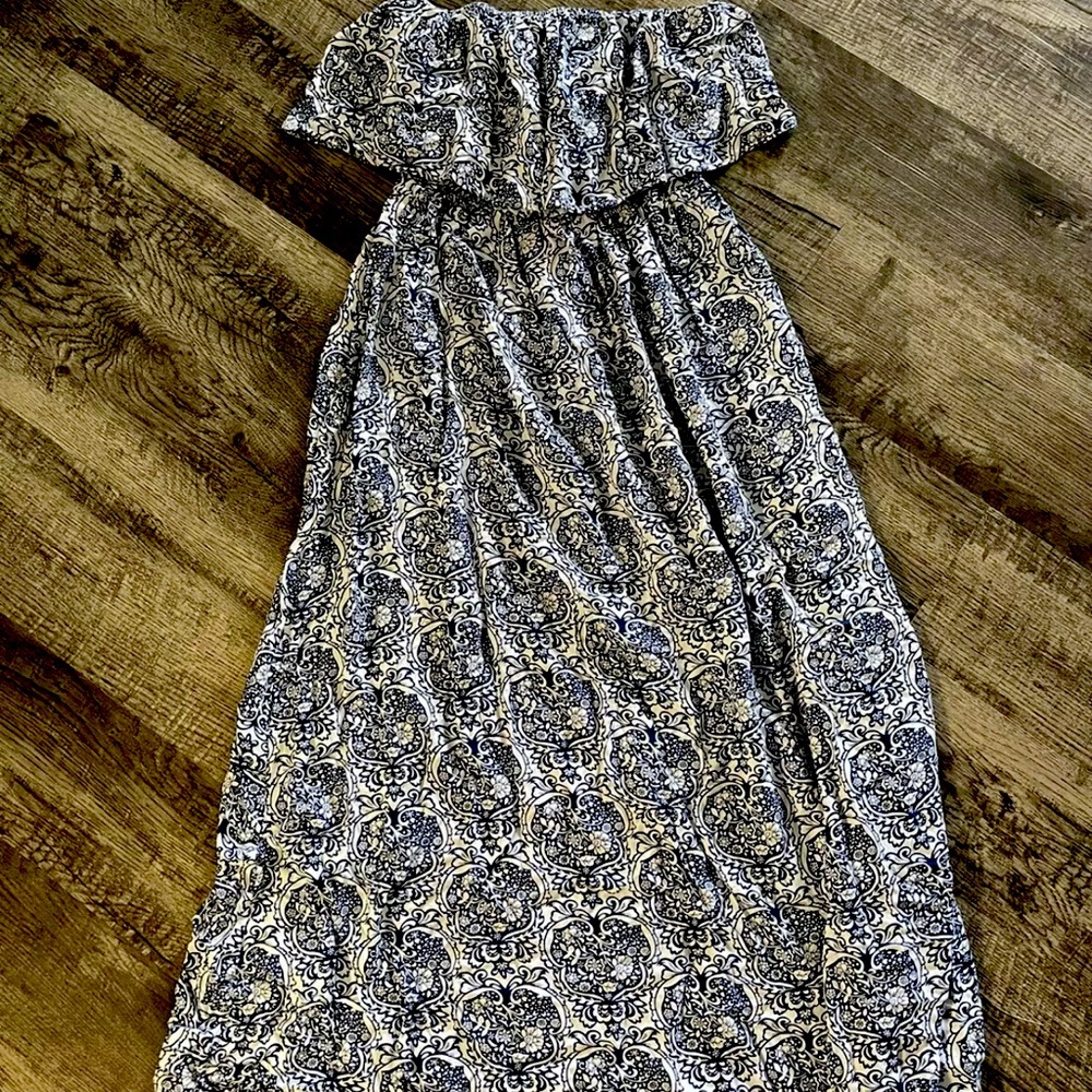 Yidarton Blue & White Paisley Print Maxi Dress